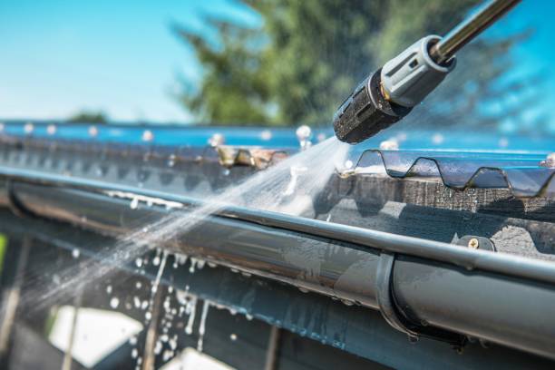Best Deck Cleaning Services  in Leavittsburg, OH