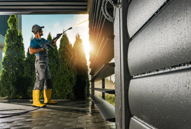 Best Residential Pressure Washing Services  in Leavittsburg, OH